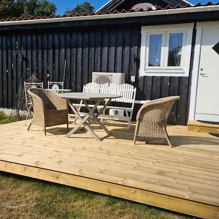 Foertjusande Gaesthus Med Parkering Fjallbacka Exterior photo